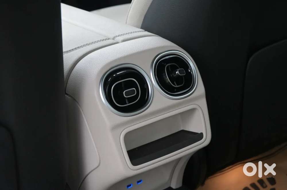Mercedes-benz C-class C 200, 2025, Petrol