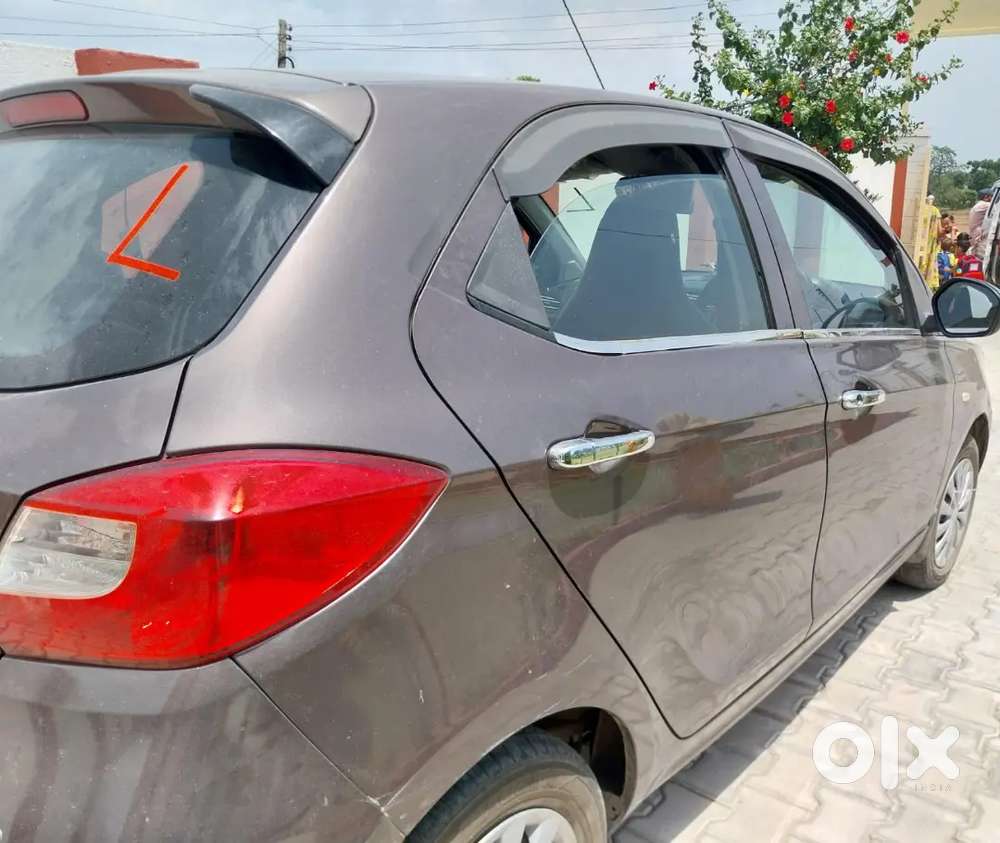 Tata Tiago 2018 Petrol 70000 Km Driven