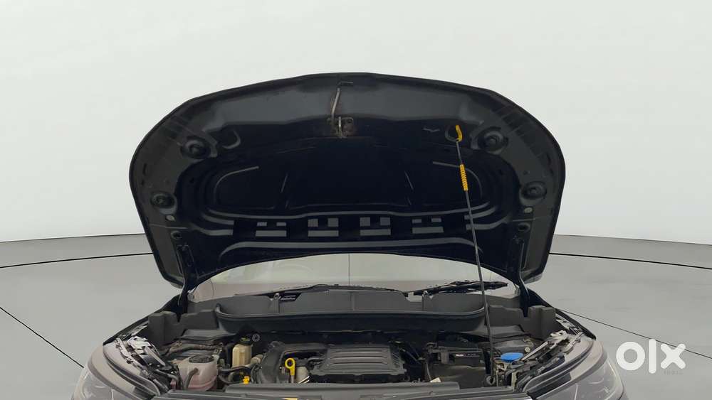 Skoda Kushaq 1.0 Tsi Style, 2023, Petrol