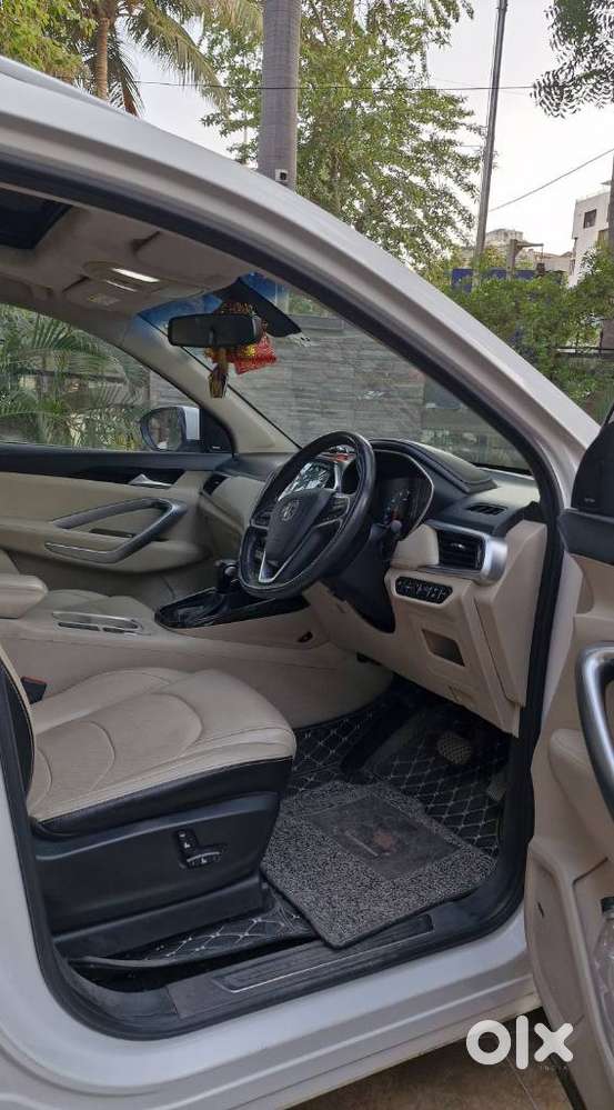 Mg Hector Plus 1.5 Sharp Dct, 2023, Petrol