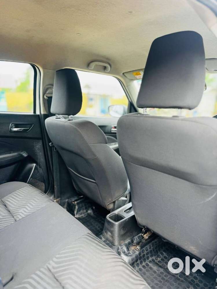 Maruti Suzuki Swift Vxi + Manual, 2023, Petrol