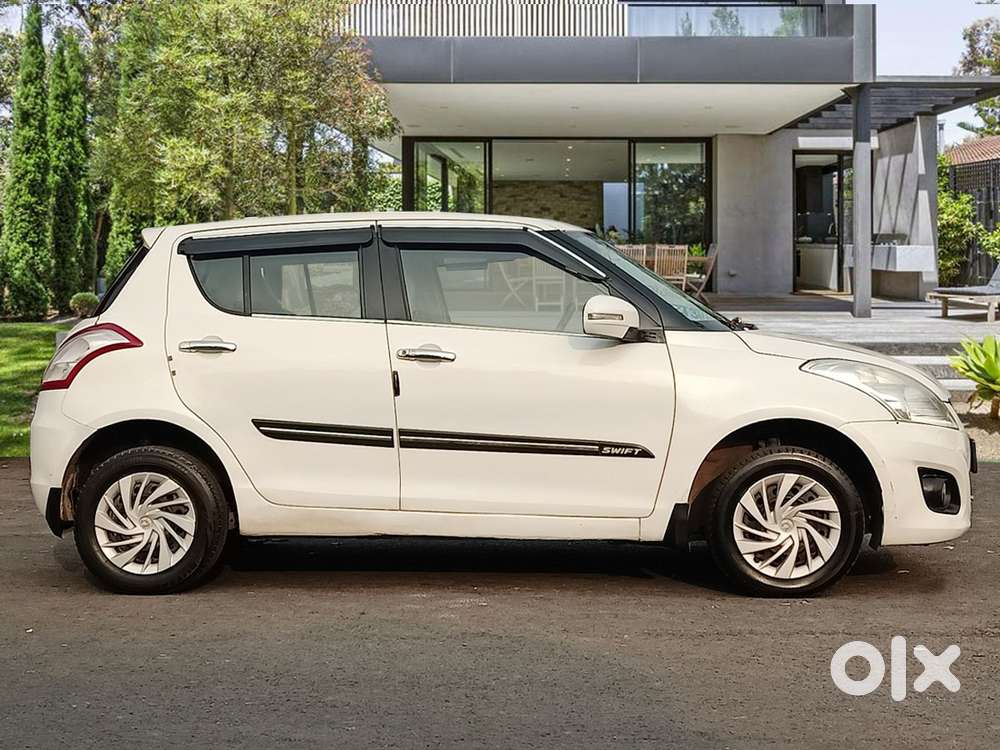 Maruti Suzuki Swift Vxi + Manual, 2014, Petrol