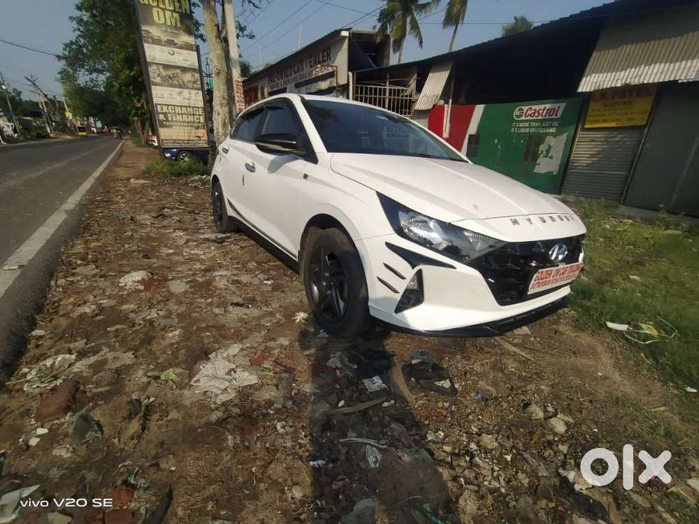 Hyundai New I20 1.5 Sportz Mt, 2023, Petrol