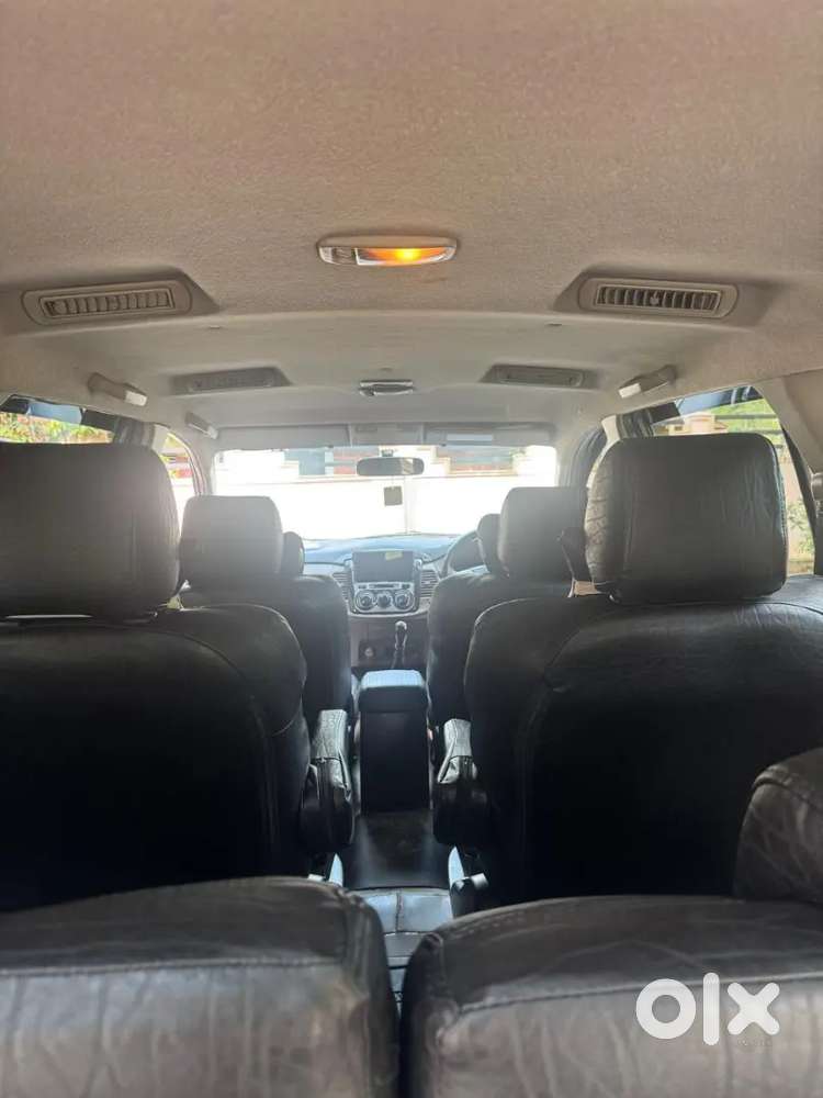 Toyota Innova 2.5 2015