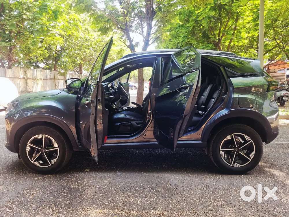 Tata Nexon Fearless+s Dct Duel Tone Daytona Grey Petrol 2025