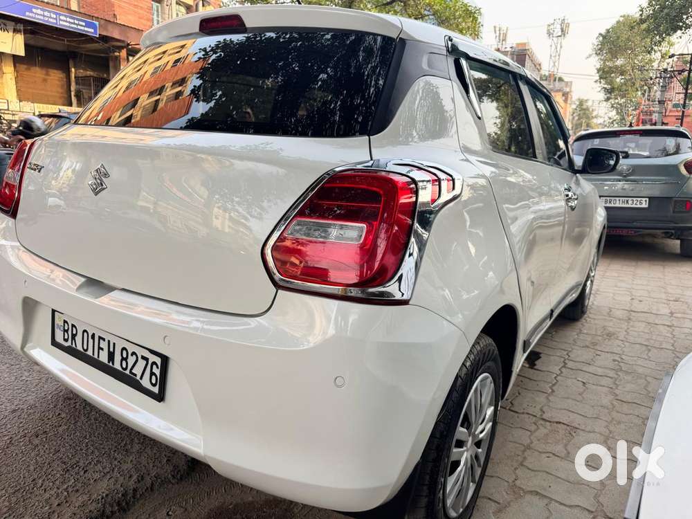 Maruti Suzuki Swift Vxi + Manual, 2022, Petrol