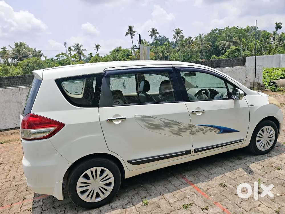 Maruti Suzuki Ertiga 2012 Diesel 150000 Km Driven