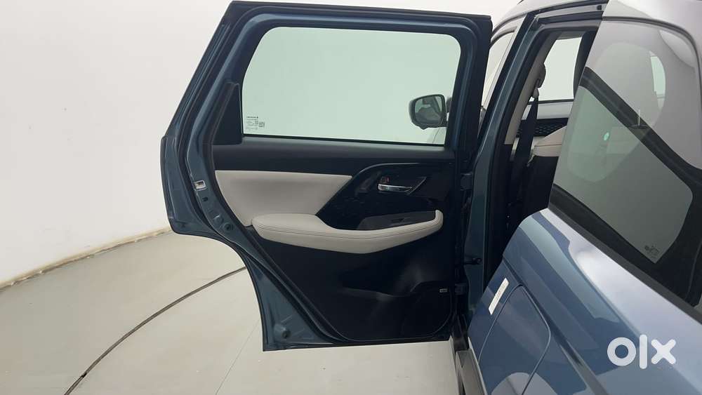 Maruti Suzuki Grand Vitara 1.5 Alpha Smart Hybrid At, 2025, Petrol