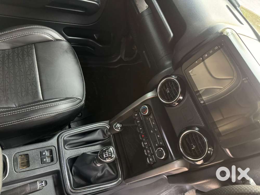 Mahindra Thar Lx 4-str Convertible Mt, 2023, Diesel