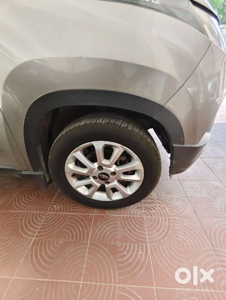 Mahindra Kuv100 Nxt 2019 Petrol/cng  74000 Km Driven