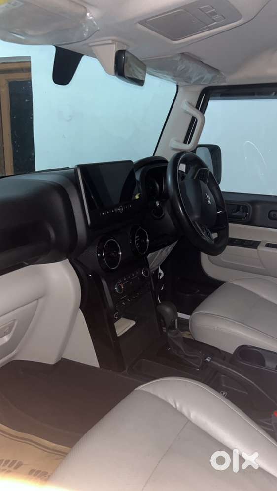 Mahindra Thar Roxx Petrol 2025