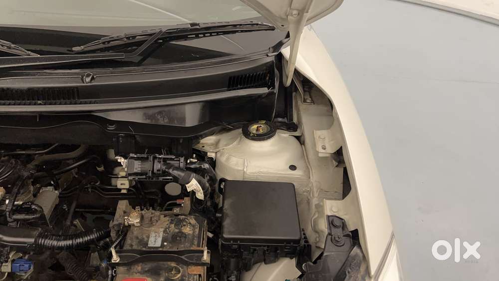 Maruti Suzuki Swift Vvt Vxi, 2021, Petrol