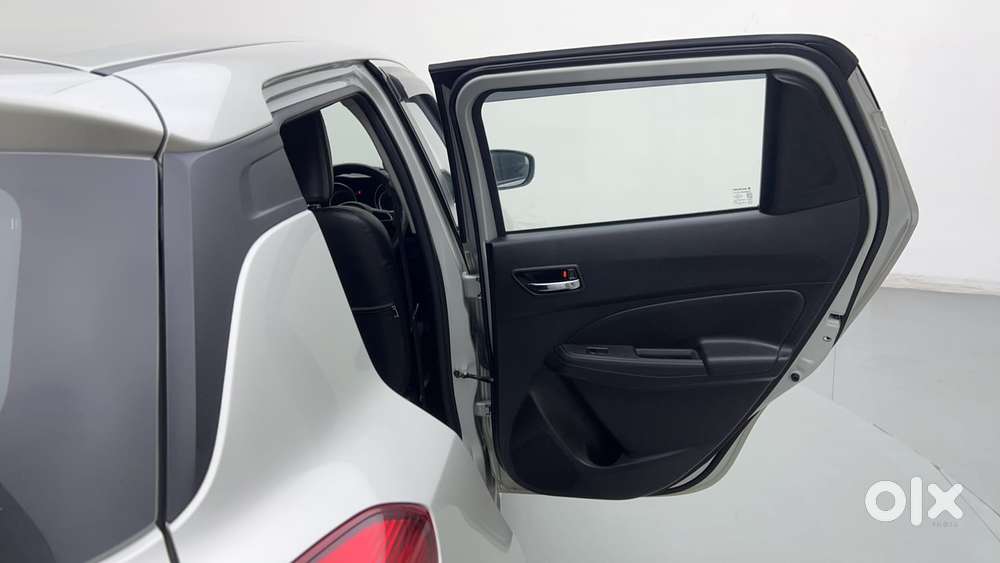 Maruti Suzuki Swift Vvt Vxi, 2022, Petrol