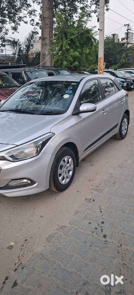 Hyundai I20 Sportz 1.2 Bs-iv, 2015, Petrol