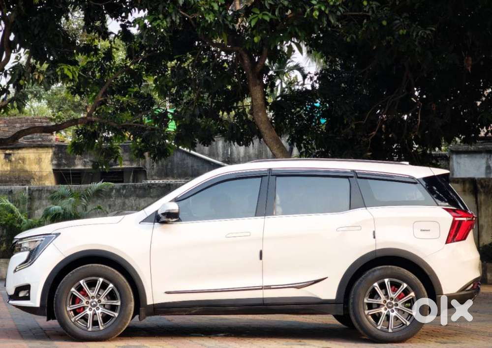 Mahindra Xuv700 2.2 Ax 7 Diesel Mt Luxury Pack Str, 2023, Diesel