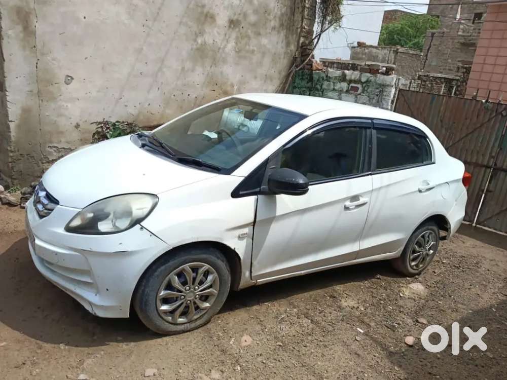 Honda Amaze 2016 Diesel 300000 Km Driven