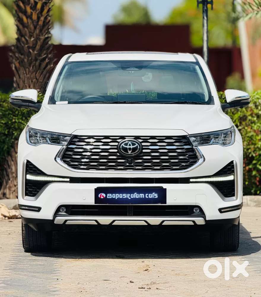 Toyota Innova Hycross 2.0 Zx Hybrid 7 Str, 2024, Petrol