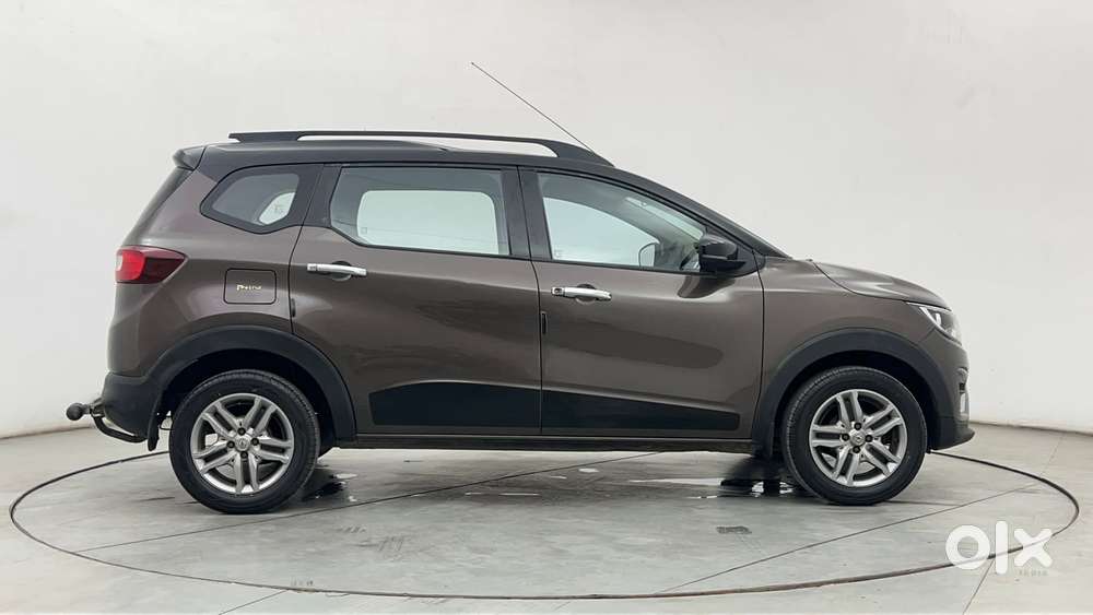 Renault Triber Rxz, 2021, Petrol