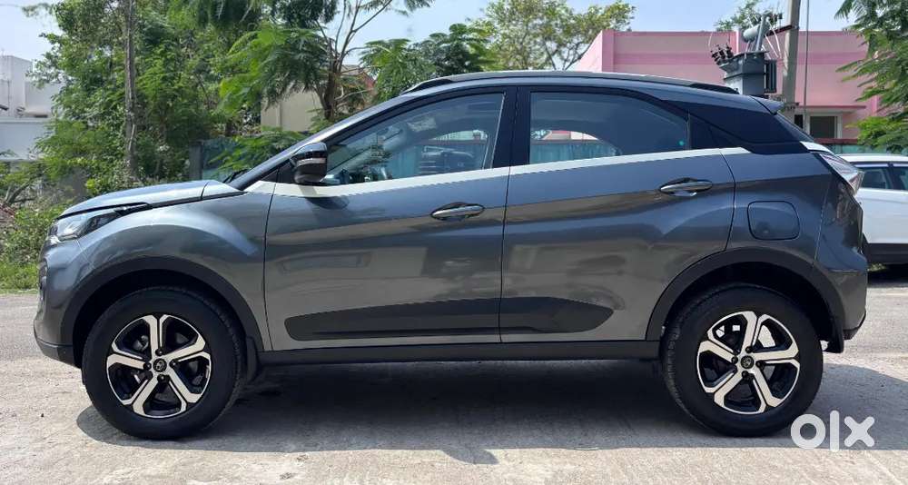 Tata Nexon 2023 Petrol 4244 Km Driven