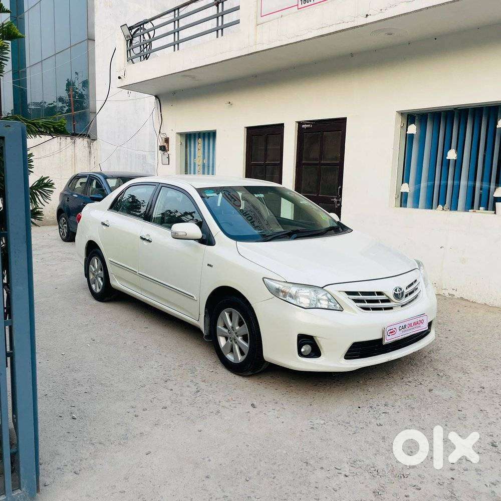 Toyota Corolla Altis 2013-2017 G At, 2014, Petrol