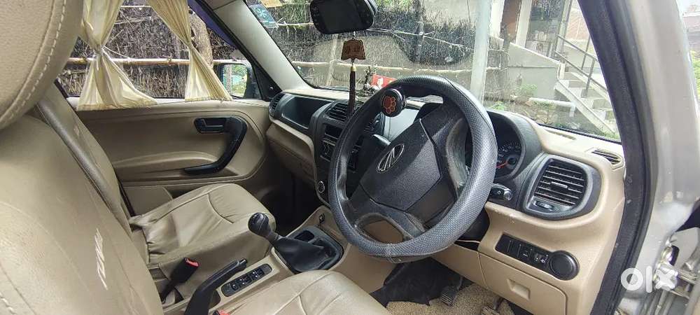 Mahindra Tuv 300 2017 Year Diesel Manual