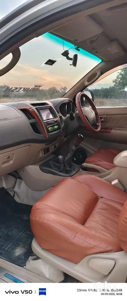 Toyota Fortuner Legender 2009 Diesel 215 Km Driven