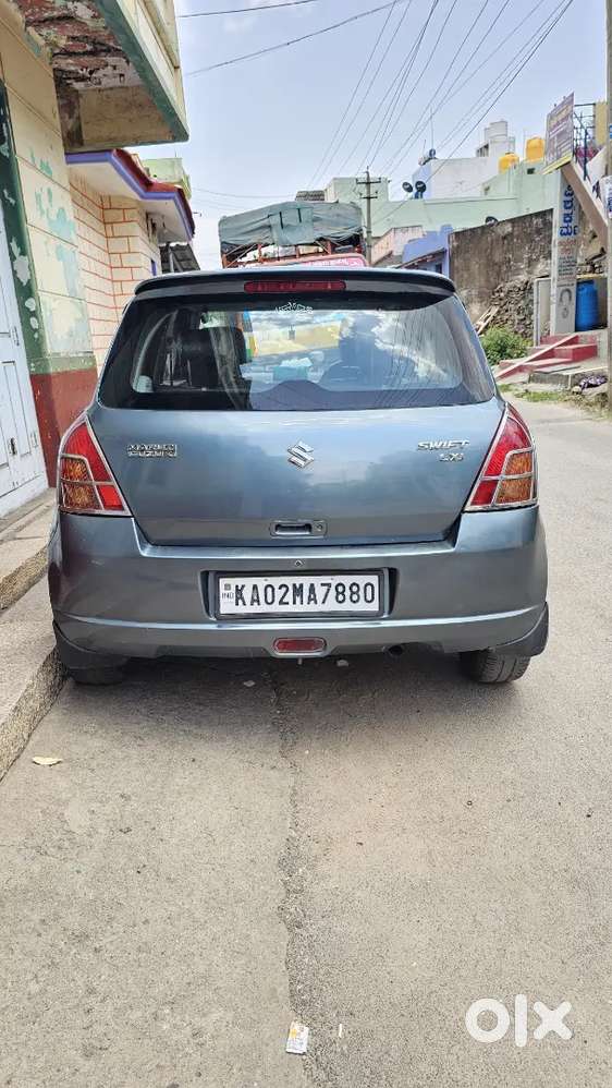 A Well-maintained Maruti Suzuki Swift Petrol Engine Car