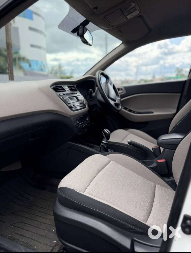 Hyundai Elite I20 Sportz Plus Dual Tone Diesel, 2015, Diesel