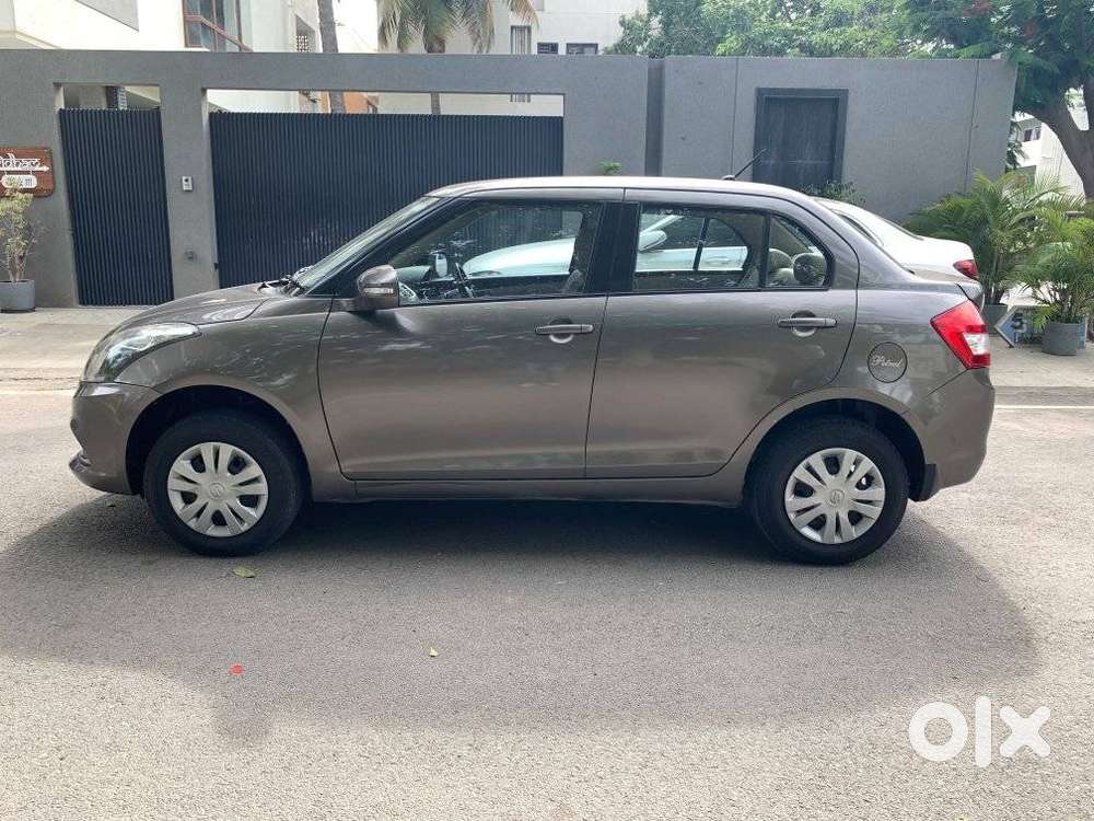 Maruti Suzuki Swift Dzire 1.2 Vxi Bsiv, 2016, Petrol