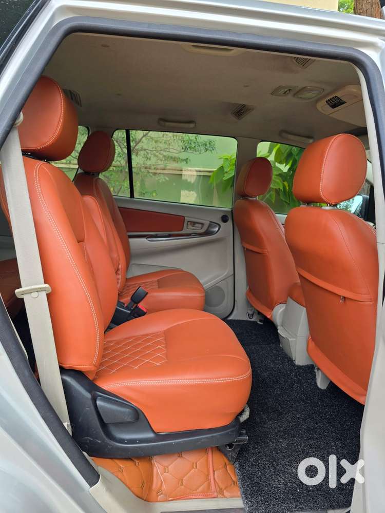 Toyota Innova 2.5 Gx 8 Str, 2011, Diesel