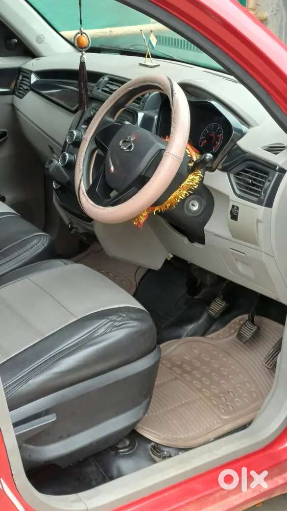 Mahindra Kuv 100 G80 Petrol 2017
