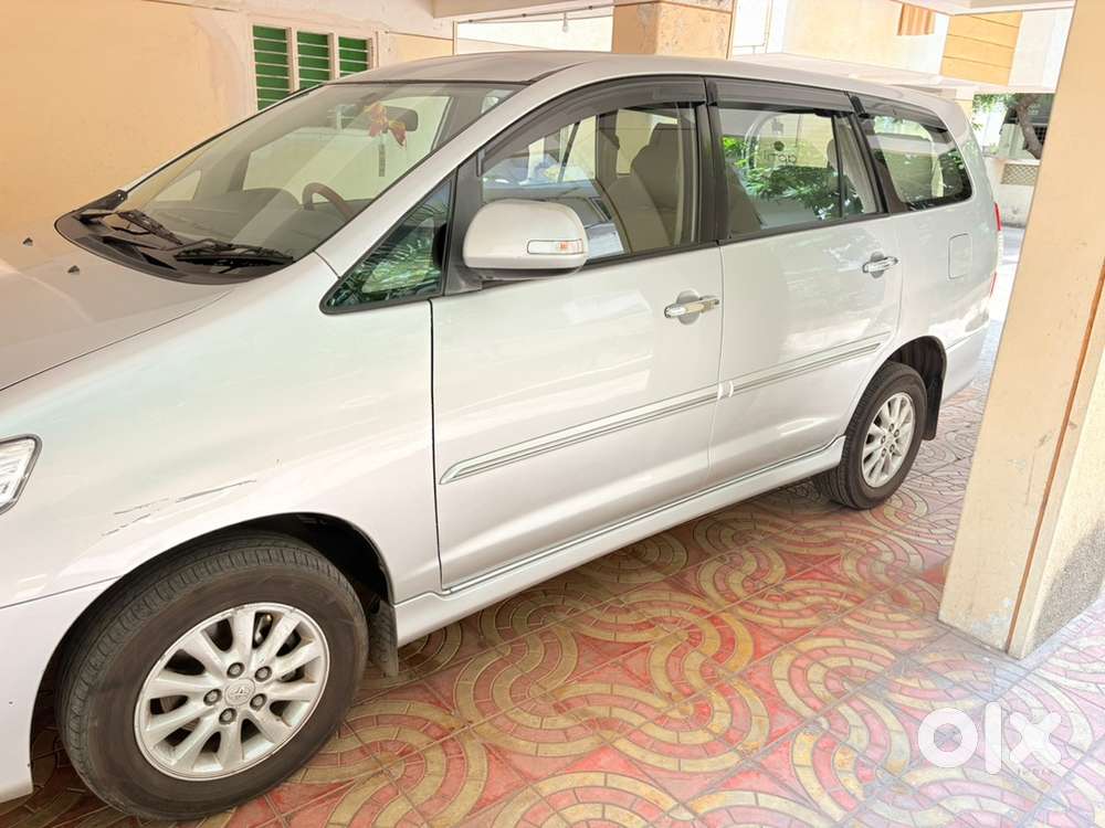 Toyota Innova Diesel 2012