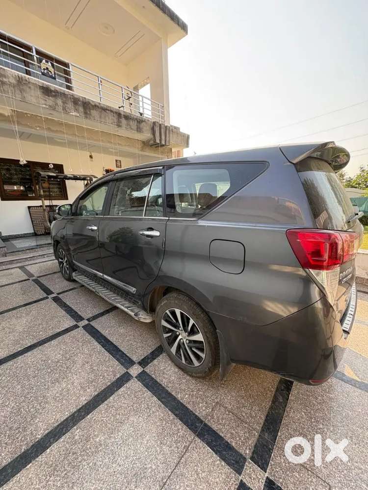 Toyota Innova Crysta 2021 Diesel 39235 Km Driven