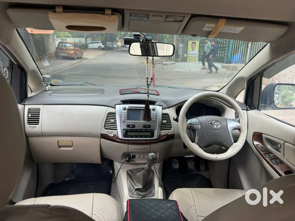 Toyota Innova 2.5 Vx 7s 2014 Model 2nd Owner In Pristine Condition!