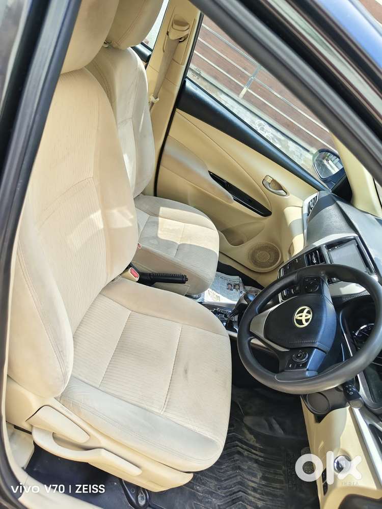 Toyota Yaris G Cvt, 2018, Petrol