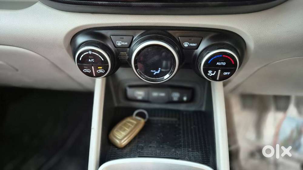 Hyundai Venue Sx Mt, 2023, Diesel