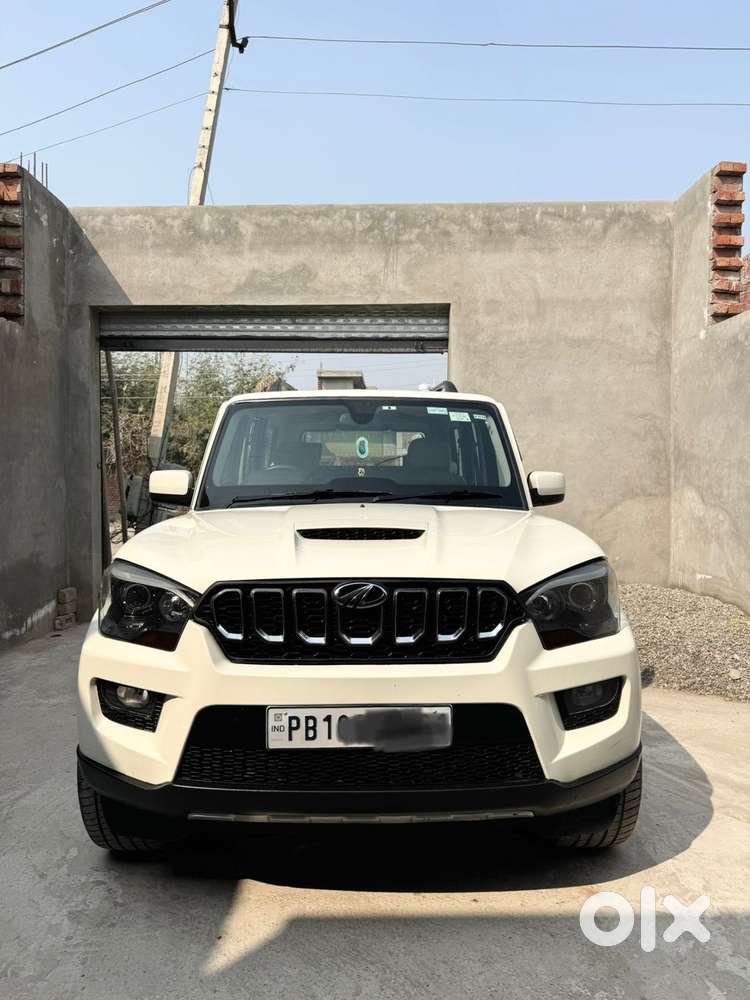 Mahindra Scorpio S10 8 Seater, 2017, Diesel