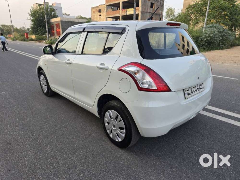 Maruti Suzuki Swift Lxi, 2012, Petrol