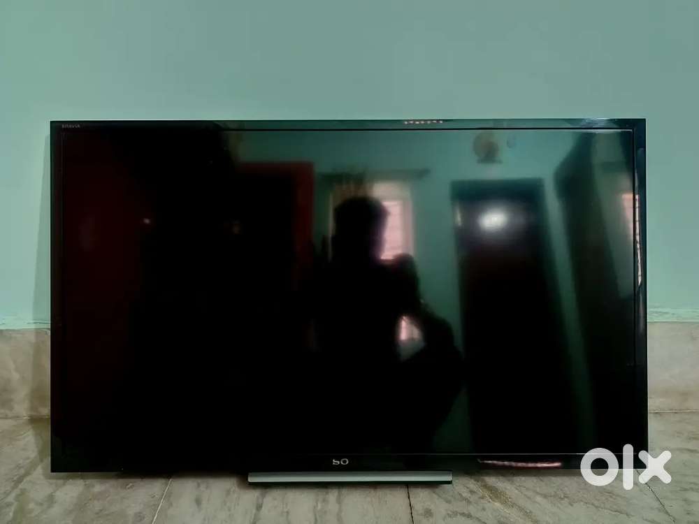 Sony Bravia LED 32 inch TV and Philips multimedia speaker system