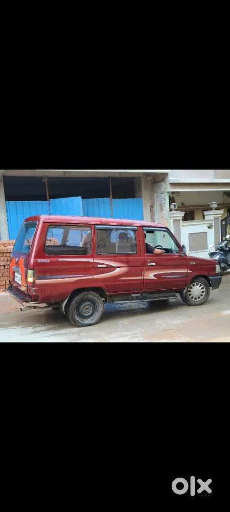 Toyota Qualis 2001 Diesel Well Maintained