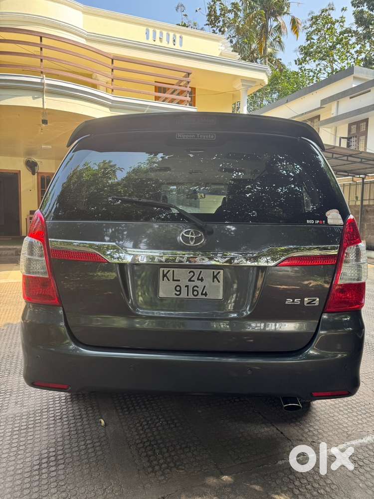 Toyota Innova 2.5 Z Diesel 2015