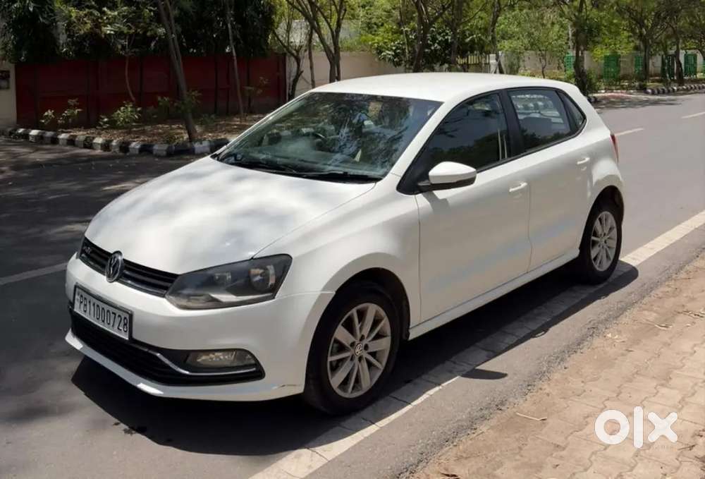 Volkswagen Polo 2015 Diesel (highline) Excellent Condition