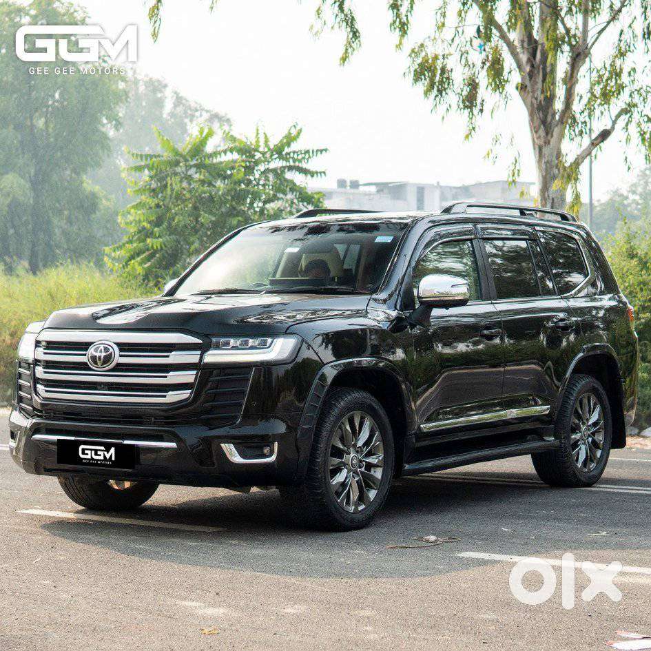 Toyota Land Cruiser Zx Petrol, 2024, Petrol