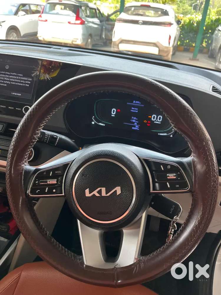 Kia Carens 2024 Diesel Well Maintained