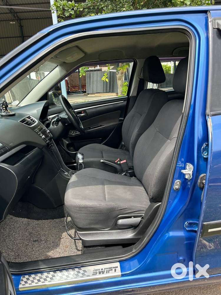Maruti Suzuki Swift Vvt Zxi, 2013, Petrol