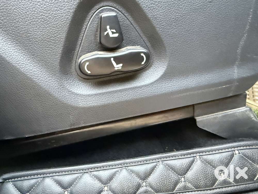 Mahindra Alturas G4 4wd At, 2020, Diesel