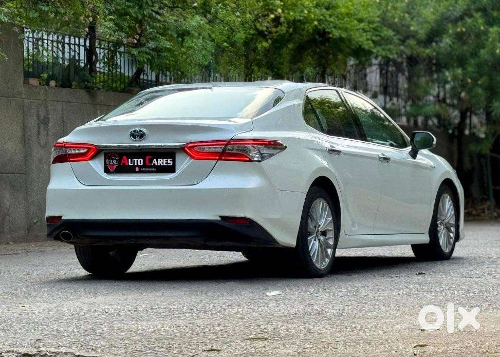 Toyota Camry Hybrid, 2019, Petrol