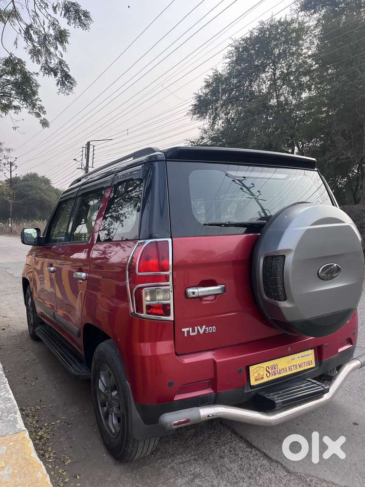 Mahindra Tuv 300 T10 Opt Dual Tone, 2018, Diesel