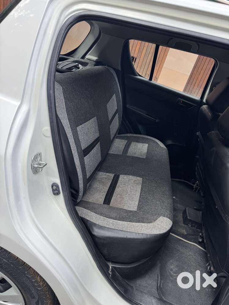 Maruti Suzuki Swift Lxi Optional-o, 2011, Petrol