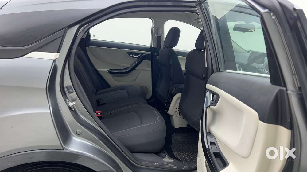 Tata Nexon 1.2 Revotron Xza Plus, 2021, Petrol